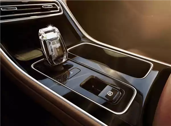 年轻人的第一辆家轿!全新吉利帝豪内饰官图发布:质感越级