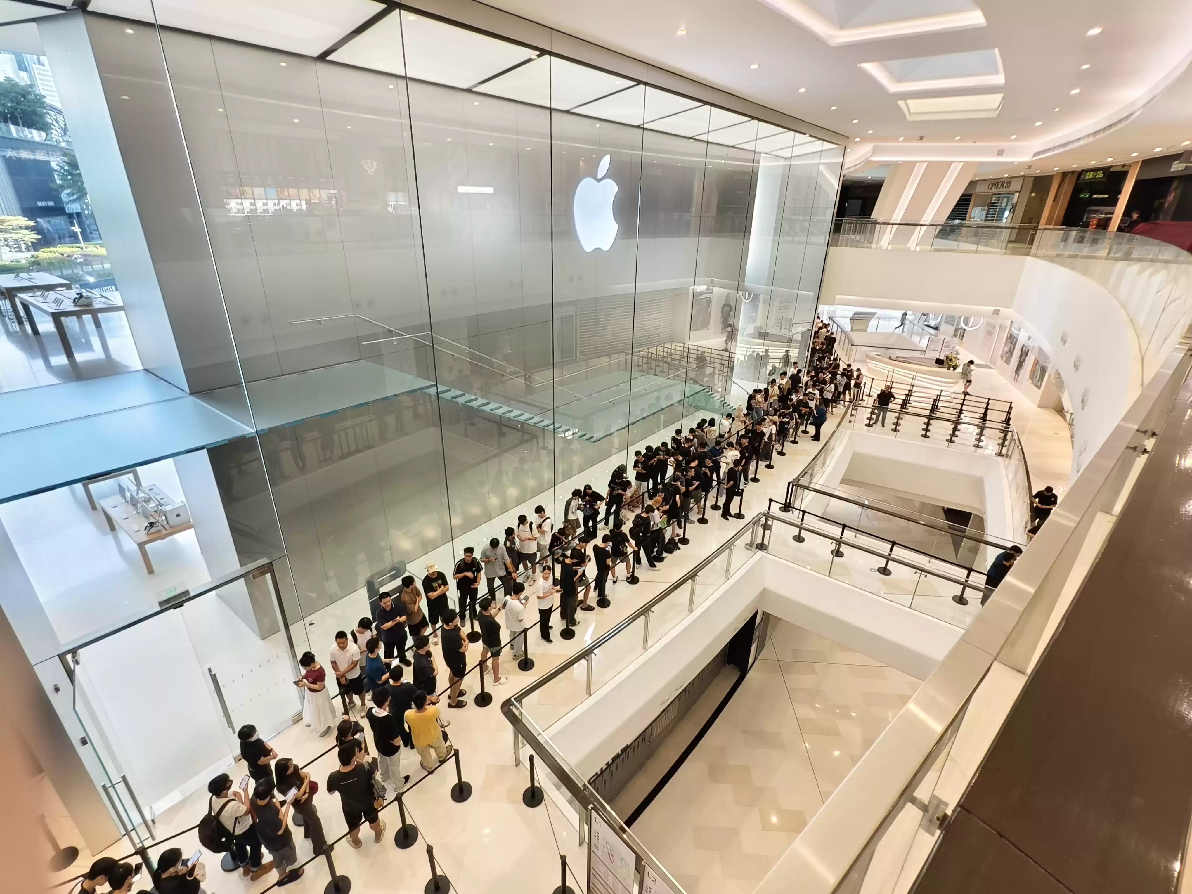 广州天环广场Apple Store现场