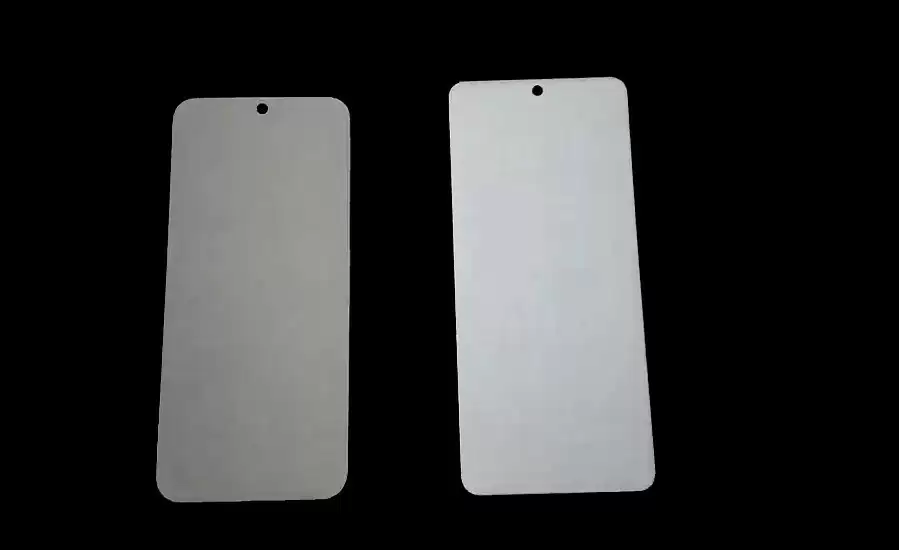 左侧OPPO护眼屏，可以拉到最低1nit，视觉上亮度更暗