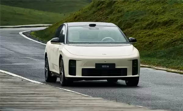 消息称理想与欣旺达成立合资公司：理想自研电池明年上车