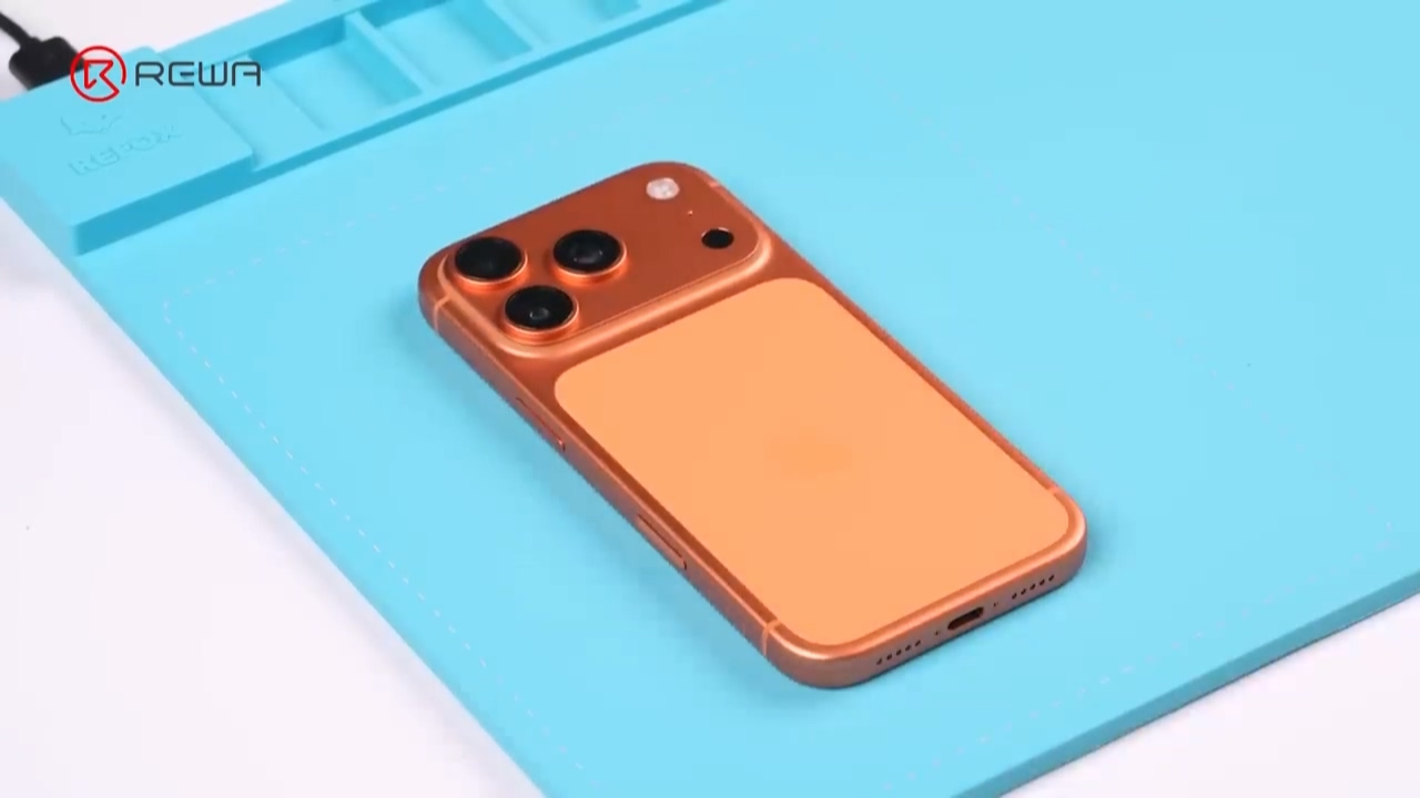 iPhone 17 Pro拆解评测:影像升级+模块化维修更友好
