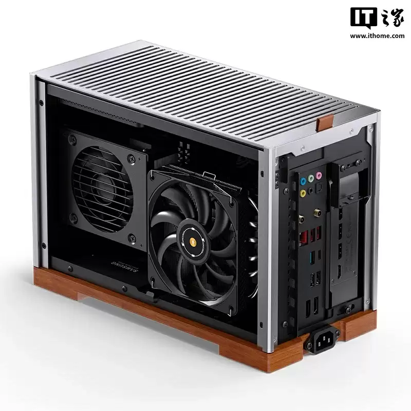 乔思伯 ITX 机箱 T9 开售:实木底座 + 铝制面板 + 可调中框,799 元