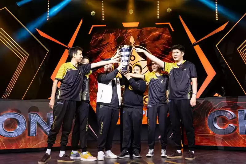 The MongolZ战队成员合影