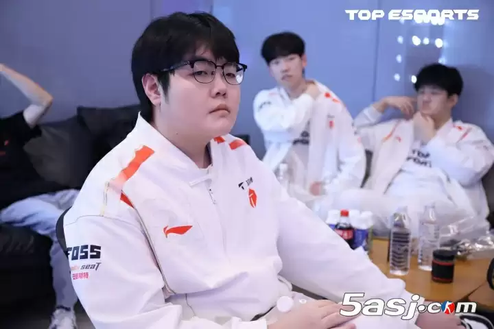 369生涯第8次打进LPL决赛,此前4次夺冠1次优胜者