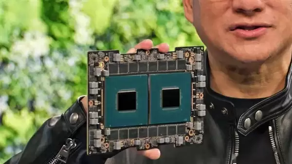 不只靠Intel!黄仁勋:决不放弃Arm