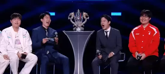 BLG与TES会师LPL总决赛,369幽默回应Bin致意争议