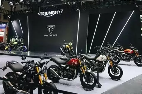 凯旋重庆车展放大招：双车跌破三万，重塑进口摩托格局