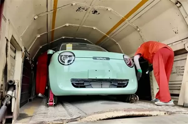 火车汽车托运仓储场地