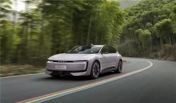 有槽点、没法装B 但我还是被这台20多万的奥迪爽到了！