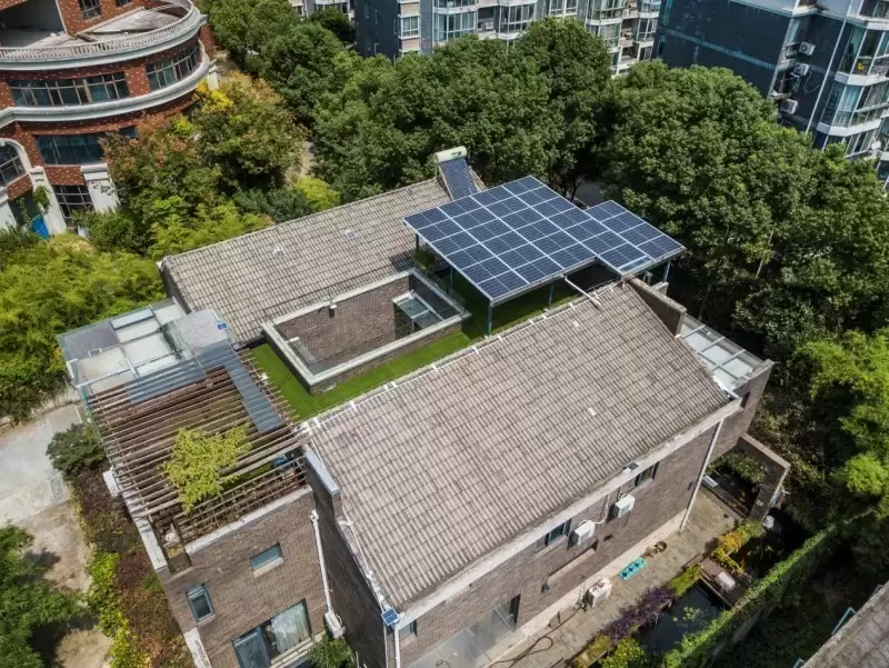 重构屋顶空间：阳光新能源iGarden打造集发电、休闲、美观于一体的人生享受