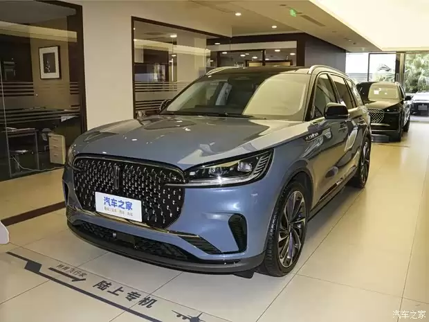 林肯将推新混动三排SUV，或重启大陆命名