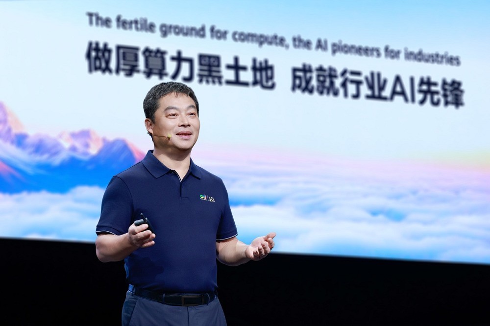 两步生成企业级Agent，华为云Versatile平台打通智能体落地最后一公里