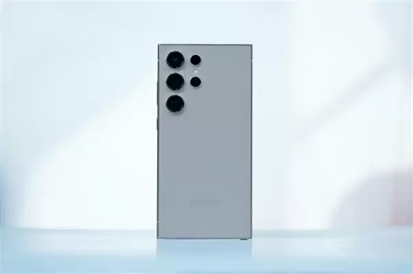 三星Galaxy影像规格停滞甚至开倒车！网友请愿要负责人下台