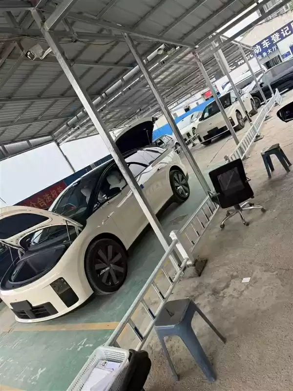 理想i6后驱实车首曝:这一功能配置i8车主羡慕极了