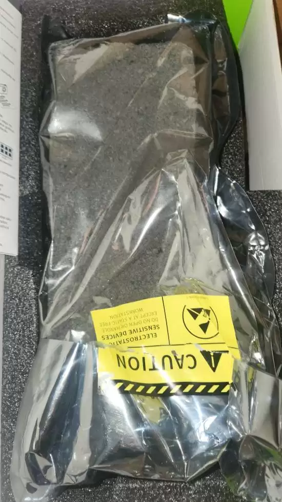 网购显卡竟收到砖头？防静电袋藏猫腻引热议