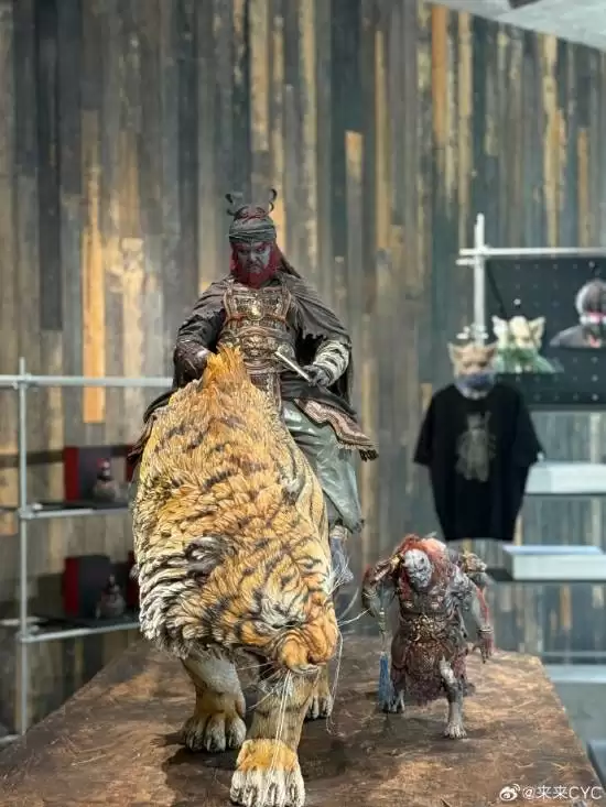 黑神话主理人回应钟馗雕像腿短不穿鞋！霸气新照释出