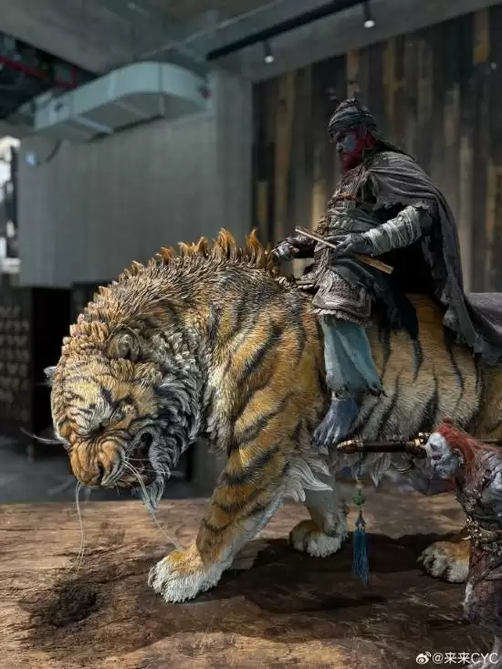 黑神话主理人回应钟馗雕像腿短不穿鞋！霸气新照释出