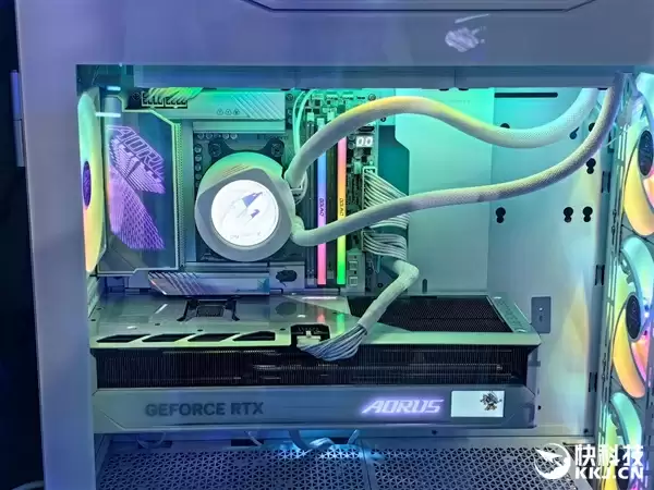 技嘉秀出六大肌肉!锐龙X3D打鸡血、DIY进入3.0新时代