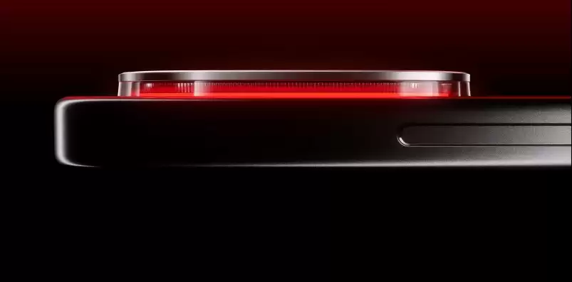 iQOO 15「凌云」配色官宣：首发可变色机身+RGB电竞灯效