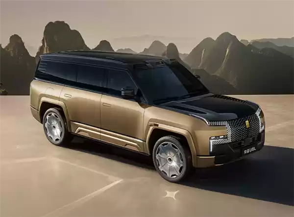 真大佬座驾！曝刘强东成比亚迪仰望U8L全球首位车主