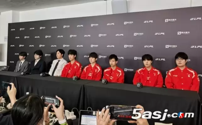 TES憾负BLG无缘冠军！369放话必夺三号种子