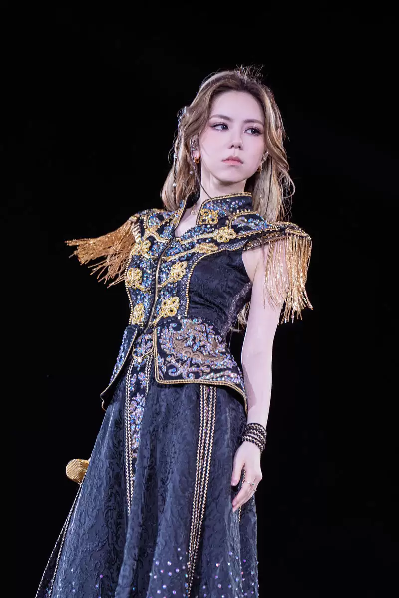 邓紫棋个人写真