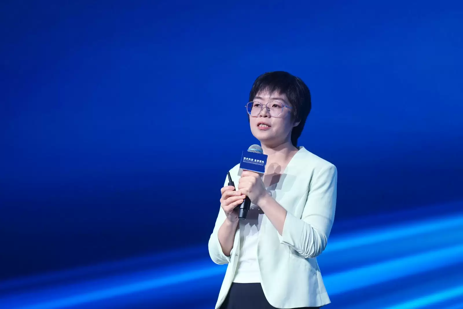 安吉尔玉龙系列旗舰新品发布