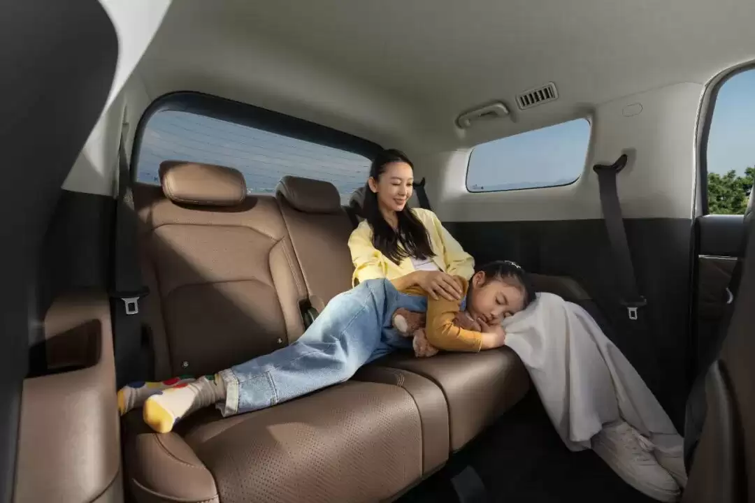 同级唯一电动侧滑门:五菱星光