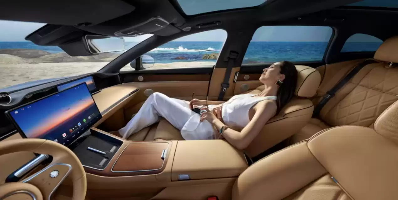 上市一周大定破 13000 台,享界 S9T 杀疯了