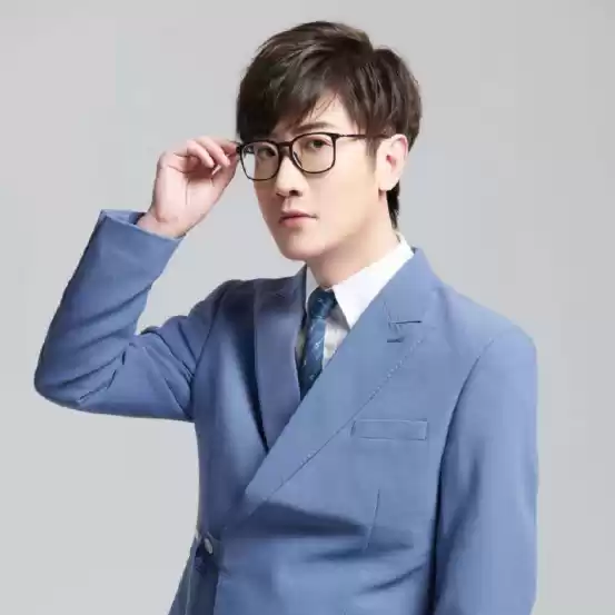 《CF》白鲨Ayom定制名片外观