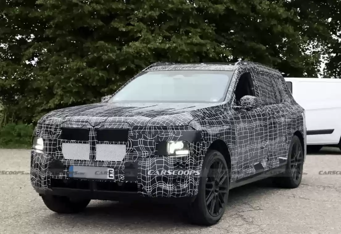 宝马iX7测试谍照