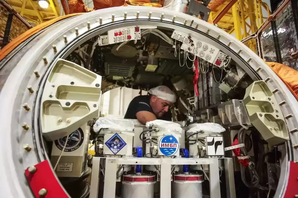 陨石实验示意图