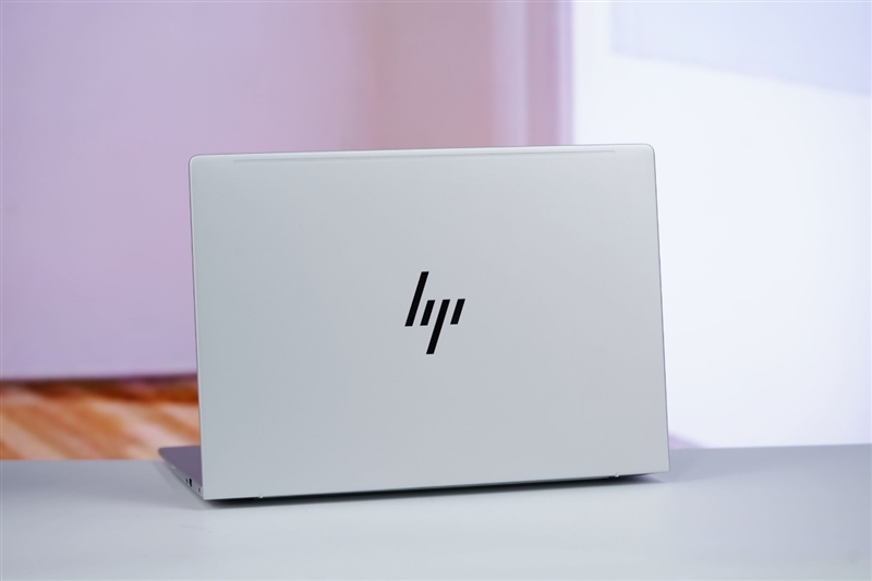 惠普EliteBook 8锐龙版体验：AI7 350处理器如何提升PC效率