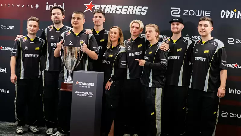 HLTV茶话会：molodoy锁定年度最佳新秀？m0NESY状态危机｜FaZe阵容地震CS2圈炸锅！