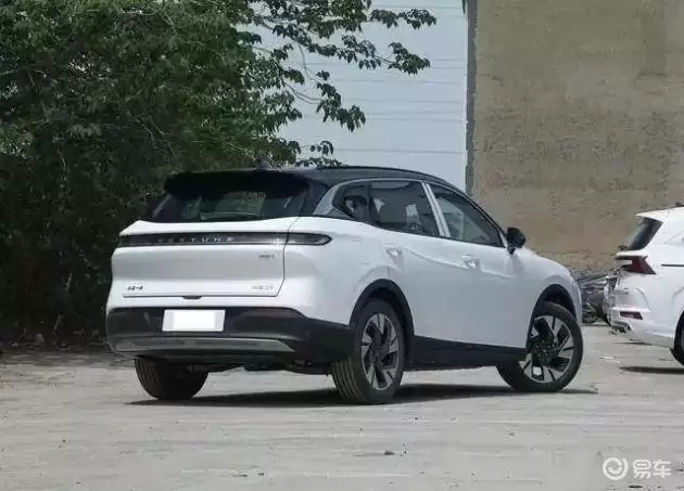 奔腾悦意07内饰细节