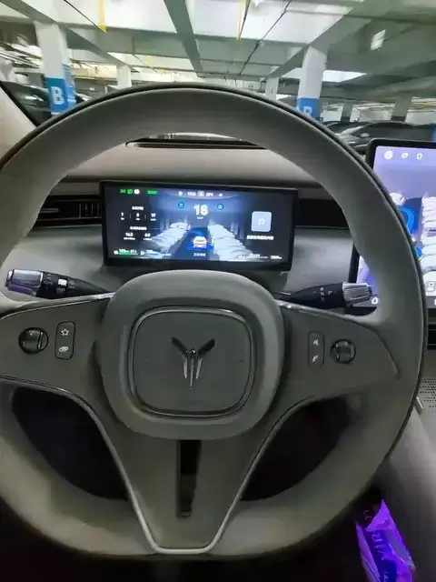 性能猛兽兼顾家用，智能舒适新体验