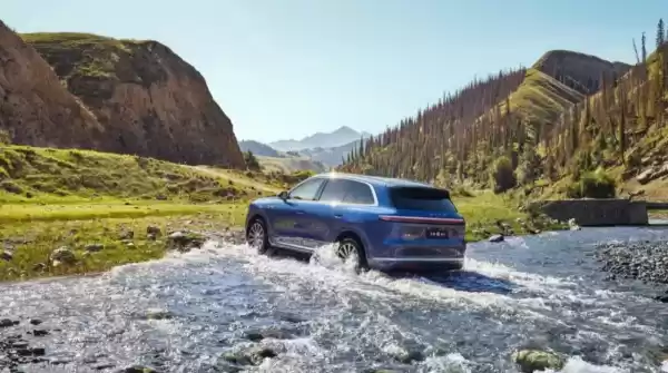 新问界M7上市爆了：余承东给友商依然留了活动空间