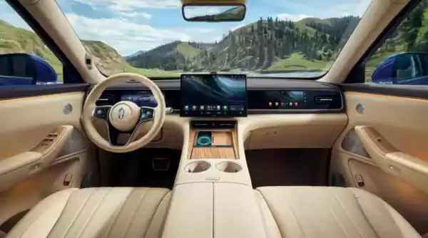 新问界M7上市爆了：余承东给友商依然留了活动空间