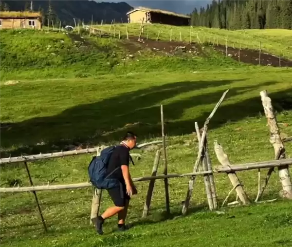 曾自曝年收入可达九位数