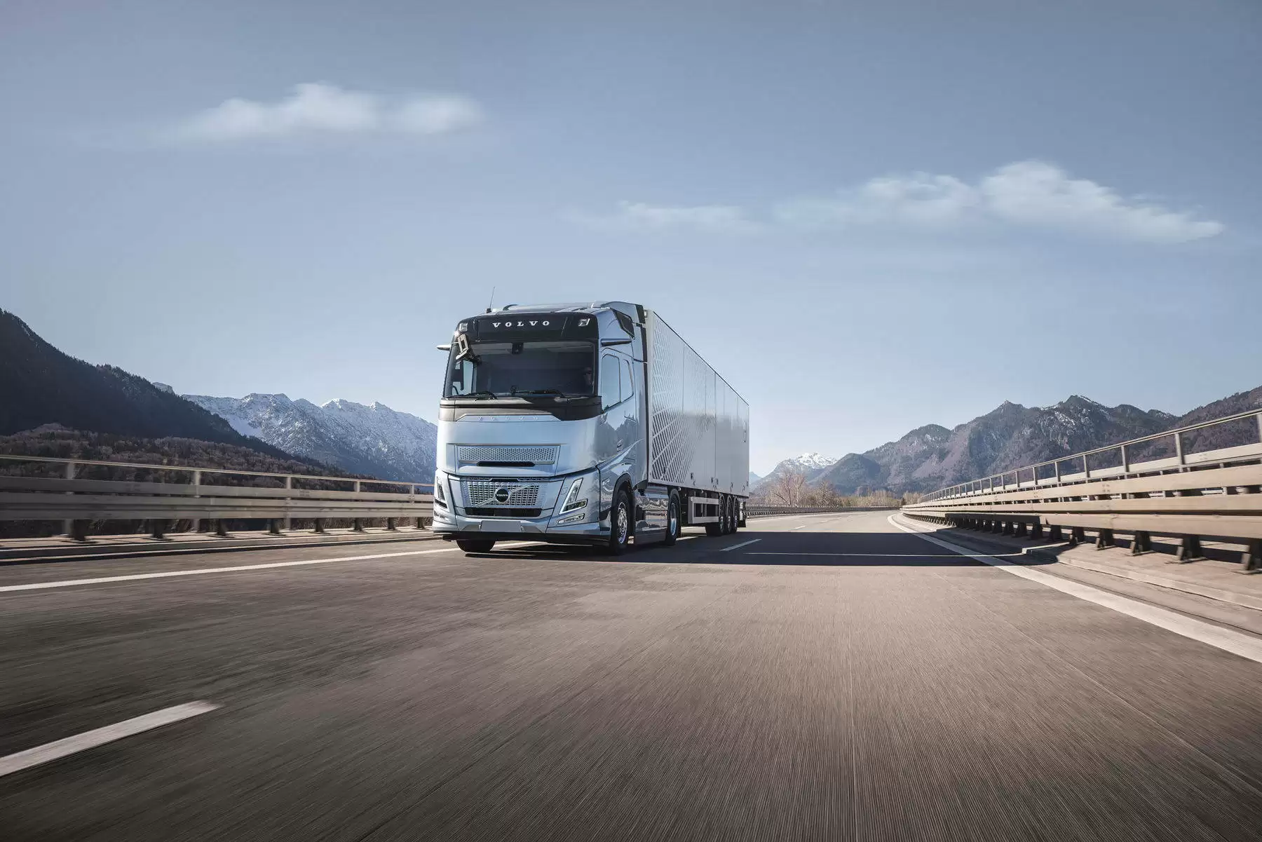 沃尔沃卡车安全驾驶技术