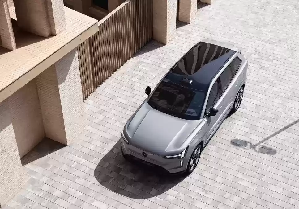 2026款沃尔沃EX90外观