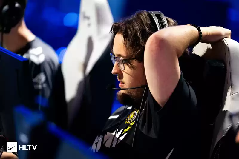 ZywOo赛后痛陈Vitality困境:全员缺乏自信!电竞世界杯失利真相曝光