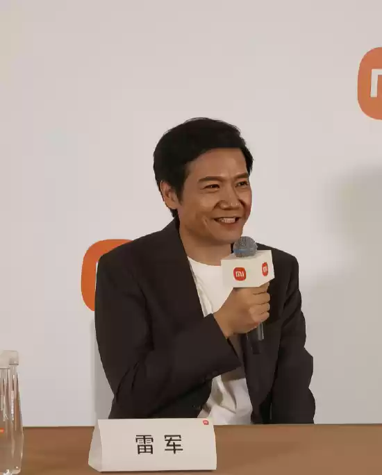 对话雷军：小米汽车是全网被黑最惨的品牌之一