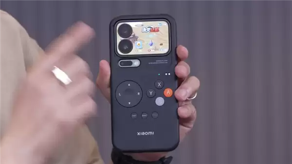 卢伟冰现场开箱小米17