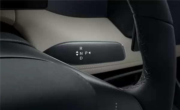 比亚迪再发王炸!2026款秦Plus