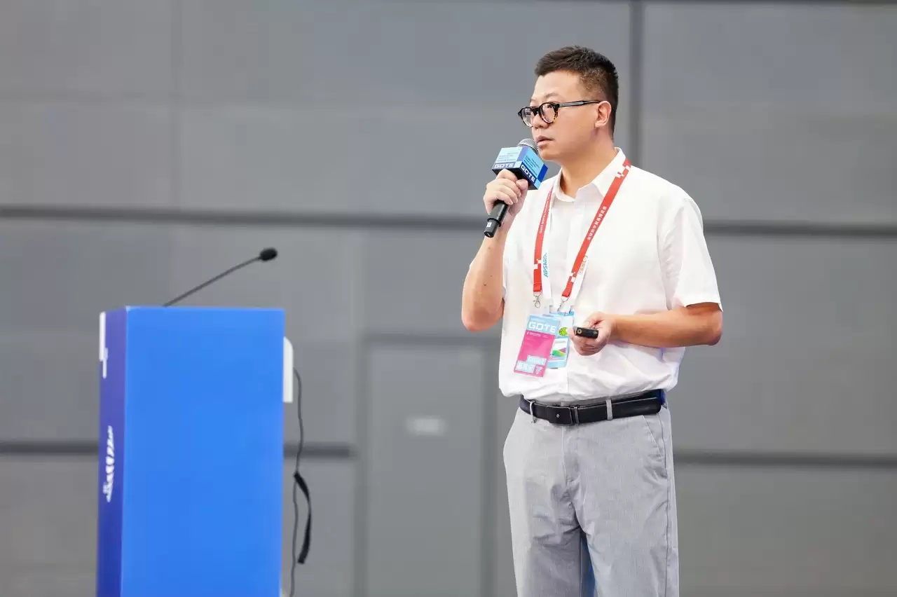 从“云端”到“太空”，杭州云栖小镇双会联动，上演“二次飞天”