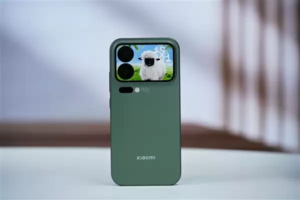 妙享背屏秒变游戏掌机!小米17 Pro图赏