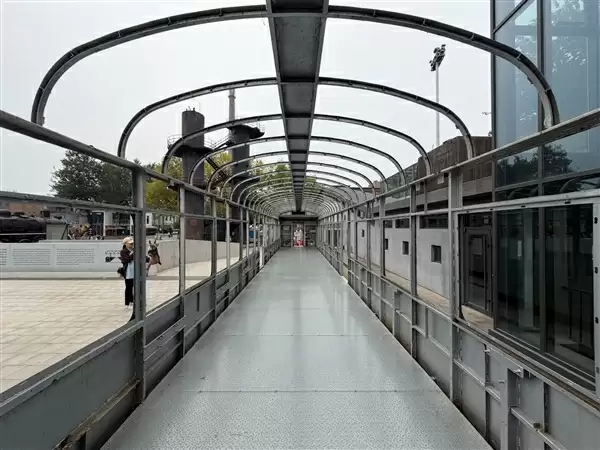 iPhone 17/17 Pro上手：牙膏挤爆掩盖不了创新乏力