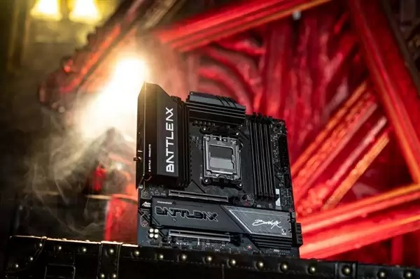 七彩虹两款WIFI7主板新品齐发!战斧超级黑刃与MEOW