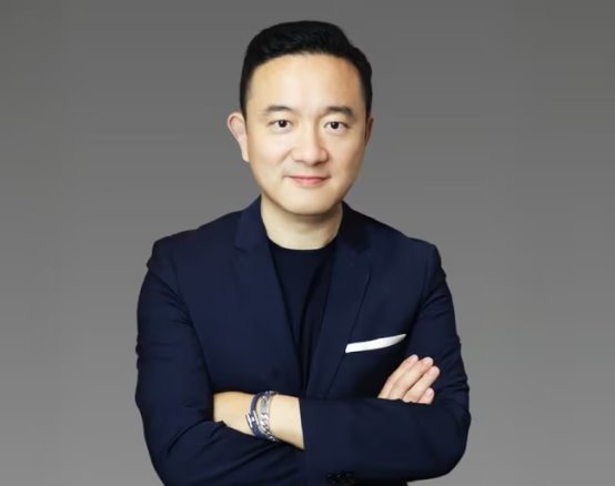 穿着西装笔挺的男子AI